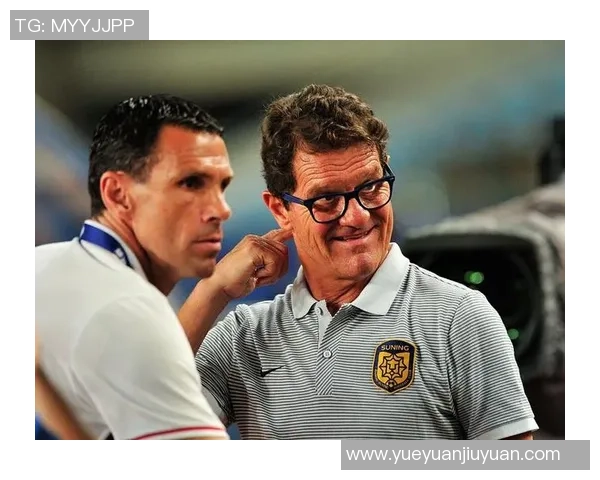 足球明星乘坐大巴的精彩瞬间视频曝光引发球迷热议